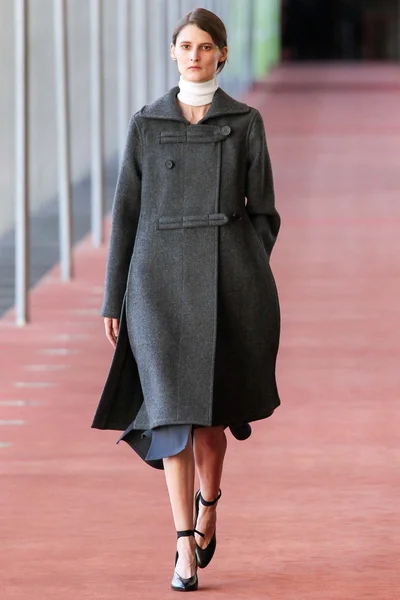 Look 32